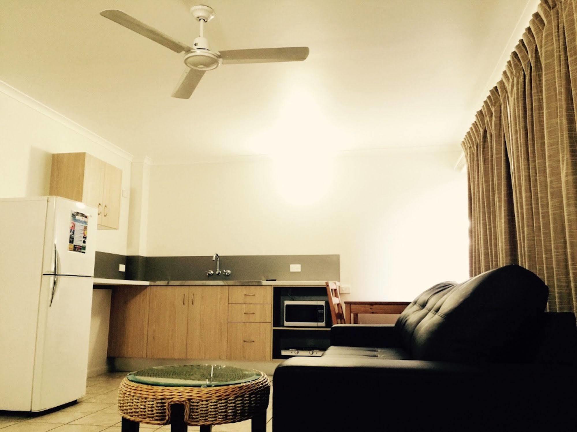 Yongala Lodge By The Strand Townsville Esterno foto
