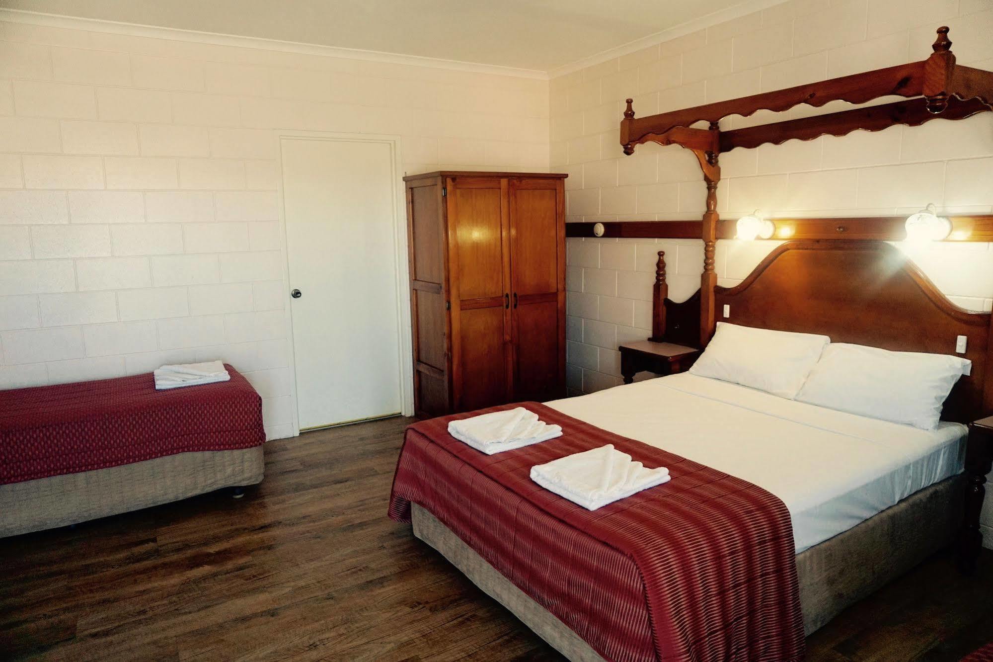 Yongala Lodge By The Strand Townsville Esterno foto
